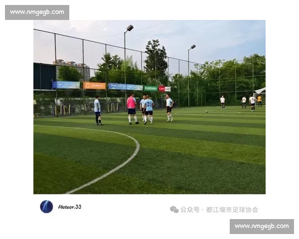 第五届社区杯 8 人制足球赛通州赛区热血开赛