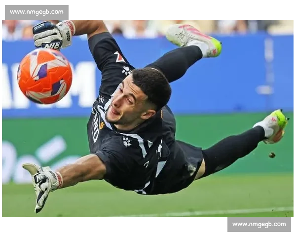 巴萨官宣霍安・加西亚！自掏 2634 万欧解约金加盟，签约六年锁定未来主力