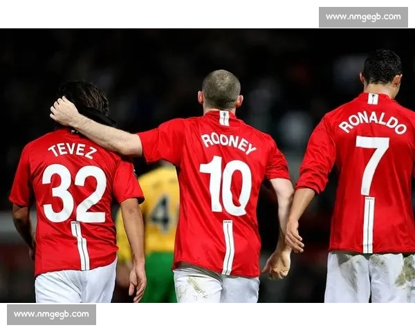 曼联死忠网红飞铲特维斯酿冲突！野兽 4 球回击梦剧场嘘声