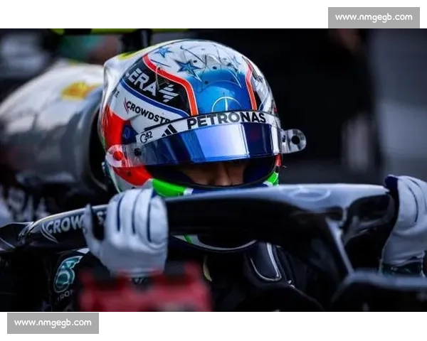 安东内利头盔视角：首圈追尾维斯塔潘瞬间全记录